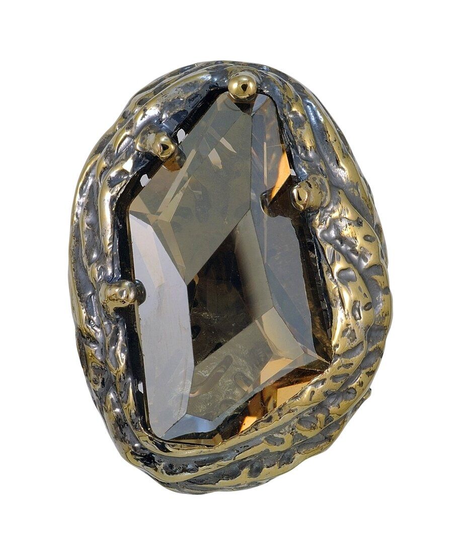 Anillo Texturas con un cristal Swarovski marrón de plata de primera ley bañada en oro vintage