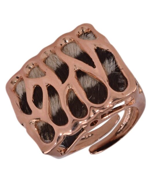 Anillo pelo de cebra teñida en plata de ley con un baño de oro rosa