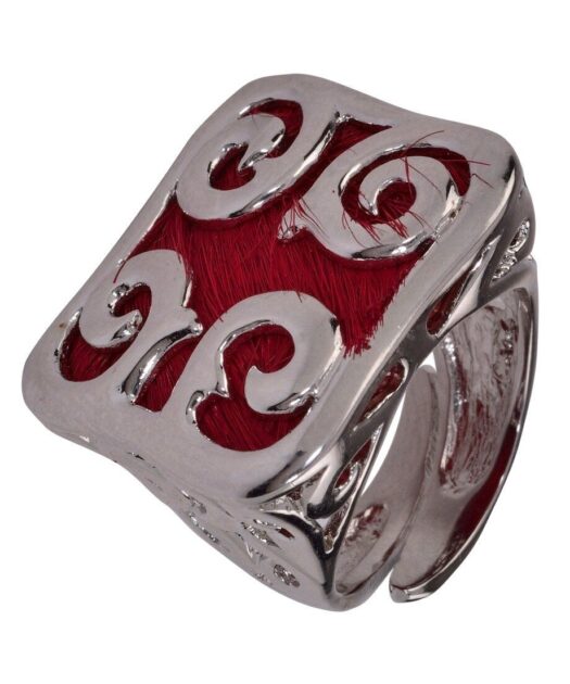 Anillo plata con pelo rojo teñido y acabado rodinado