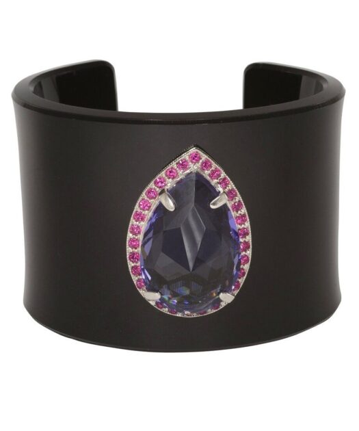 Brazalete negro ancho de plata y metacrilato con cristales Swarovski fucsias y violetas