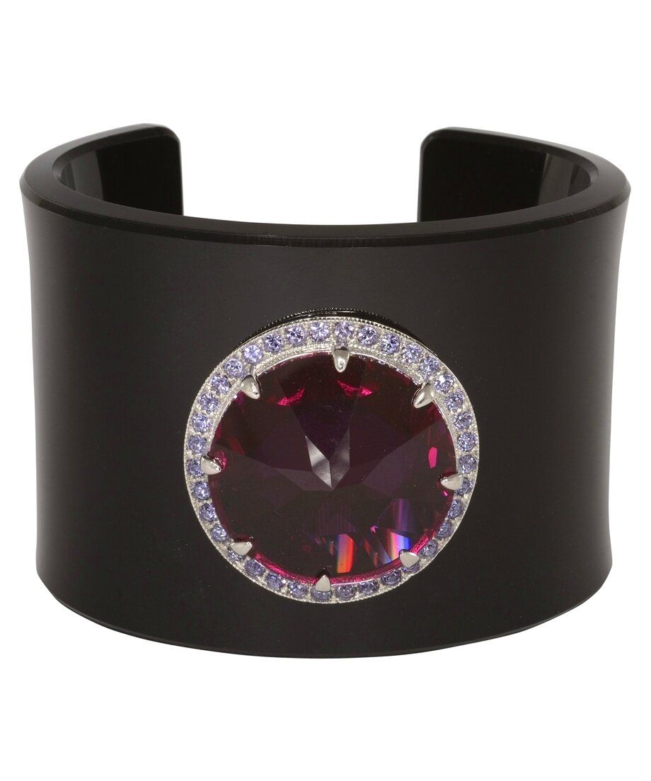 Brazalete negro con cristal Swarovski morado de plata rodinada y metacrilato Brazalete negro con cristal Swarovski morado de plata rodinada y metacrilato