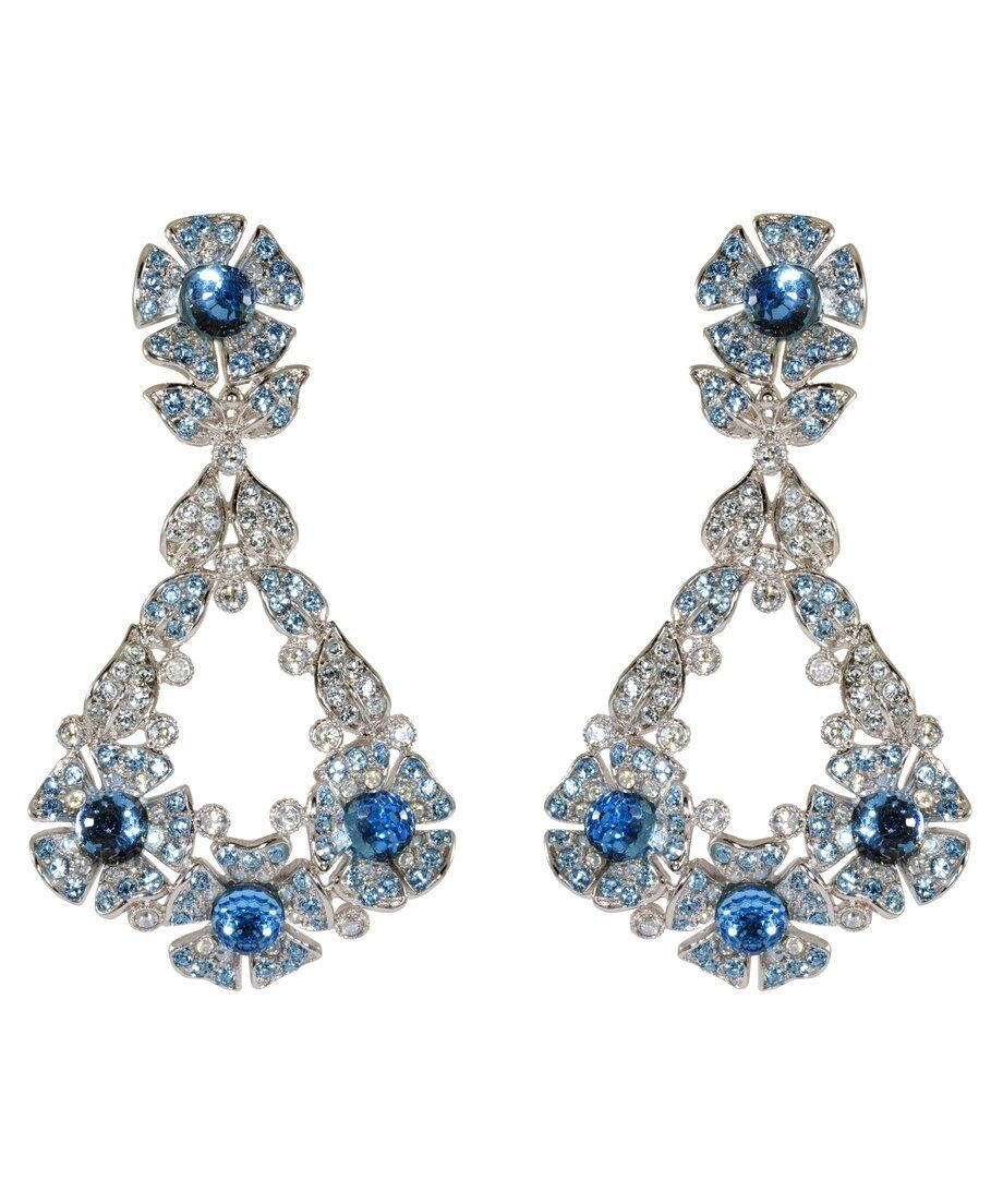 Pendientes largos de flores azules en plata rodinada con Swarovski