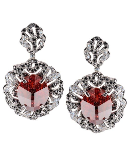 Pendientes rococó con cristal granate de plata rodinada y cierres omega
