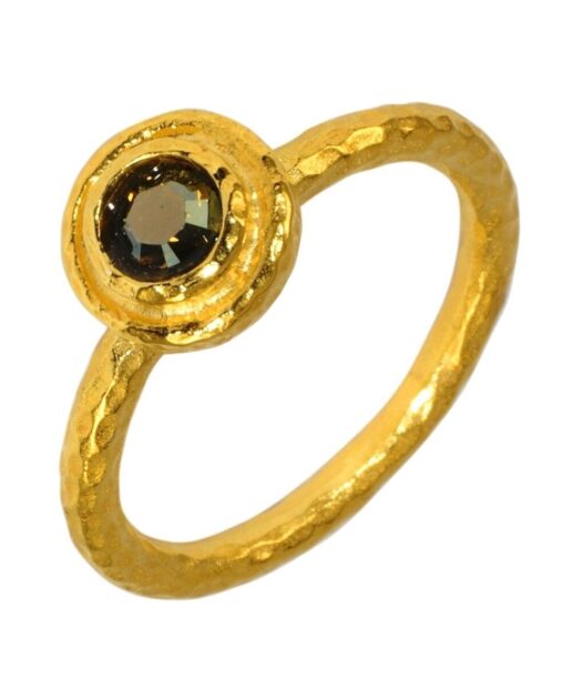 Anillo plata dorada con un cristal de color marrón