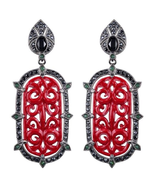 Pendientes grandes con esmalte rojo de plata envejecida con Swarovski Elements verdes y cierre omega