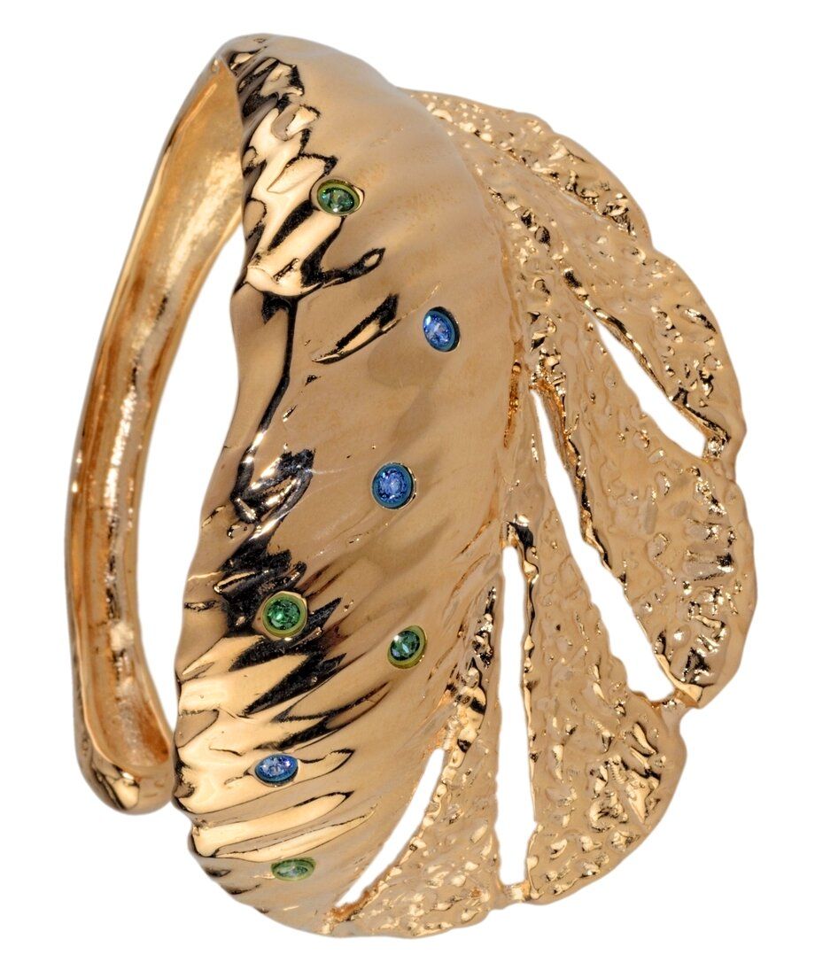Brazalete en forma de hoja fabricado en bronce con un baño de oro rosa