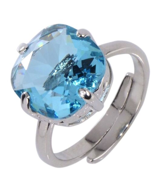 Anillo Fetiche con un cristal Swarovski azul celeste en forma de cojín de plata rodinada