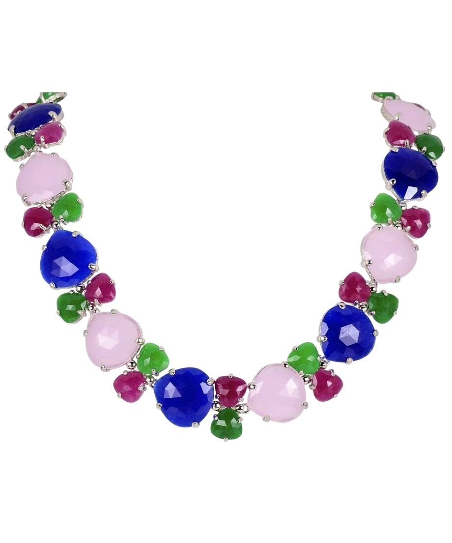 Collar de piedras naturales en cuatro colores diferentes