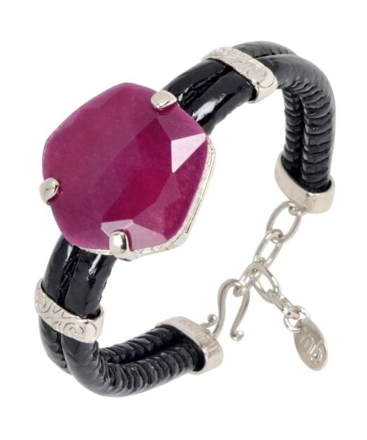 Pulsera negra con una piedra natural morada