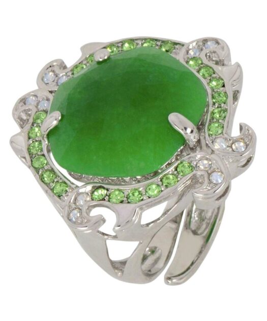 Sortija en color verde fabricada en plata de primera ley
