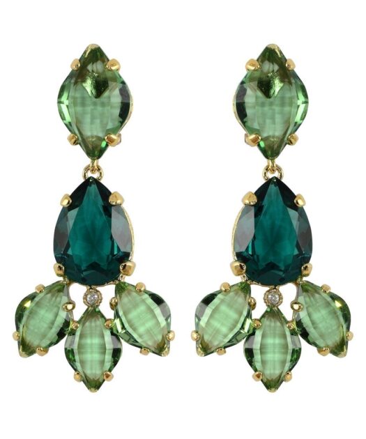 Pendientes largos dorados de color verde fabricados en plata de ley