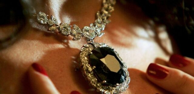 Las joyas malditas de la historia