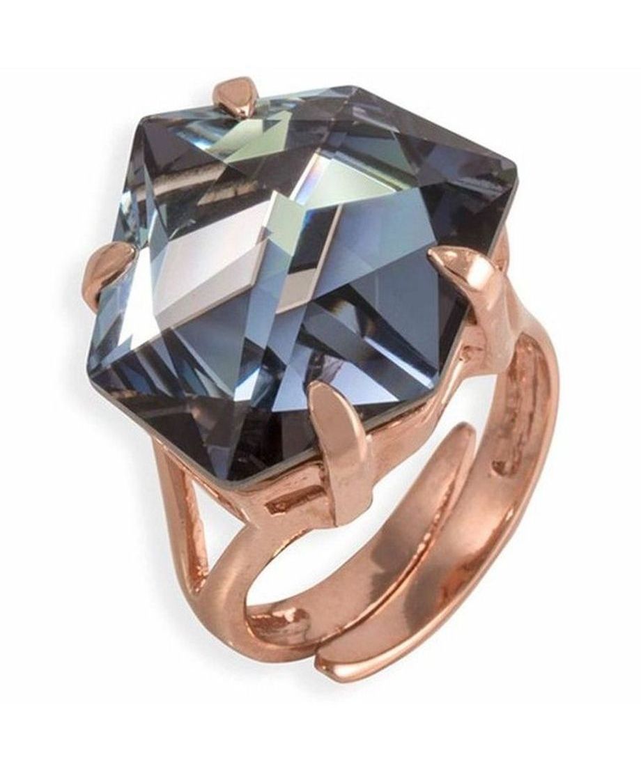 Anillo ciclón bañado en oro rosa con cristal Swarovski negro de talla irregular. Fabricado en plata de primera ley mediante procesos totalmente artesanales. Anillo ciclón bañado en oro rosa con cristal Swarovski negro de talla irregular. Fabricado en plata de primera ley mediante procesos totalmente artesanales.