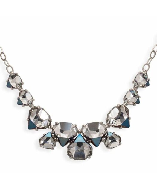 Collar ciclón de plata con cristales Swarovski negros y cierre de mosquetón. Hecho en España de manera artesanal.