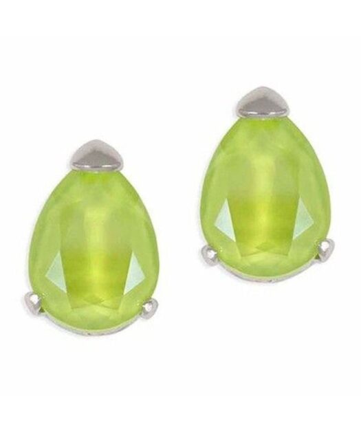 Pendientes de lágrima verde lima con cierre omega. Fabricados en plata de ley.