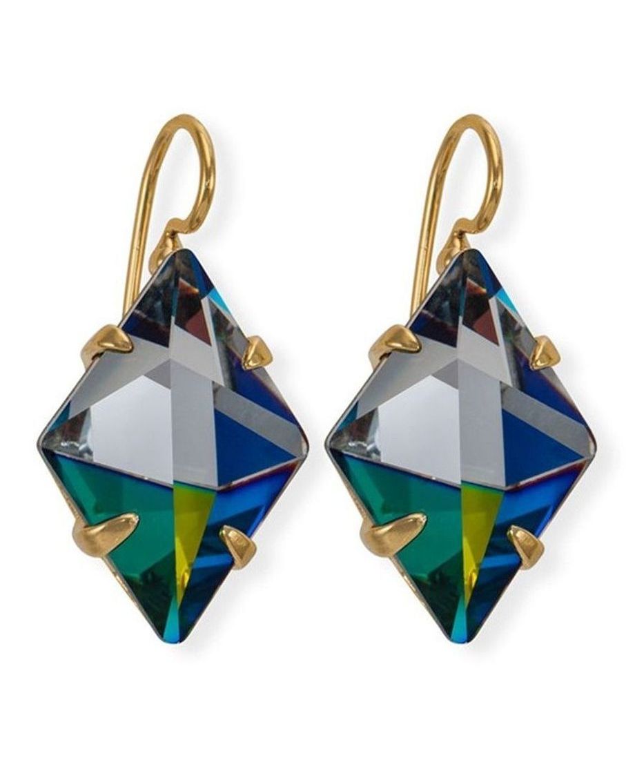 Pendientes dorados ciclón con cristales negros de plata de ley con un baño de oro. Hechos en España de manera artesanal. Pendientes dorados ciclón con cristales negros de plata de ley con un baño de oro.
