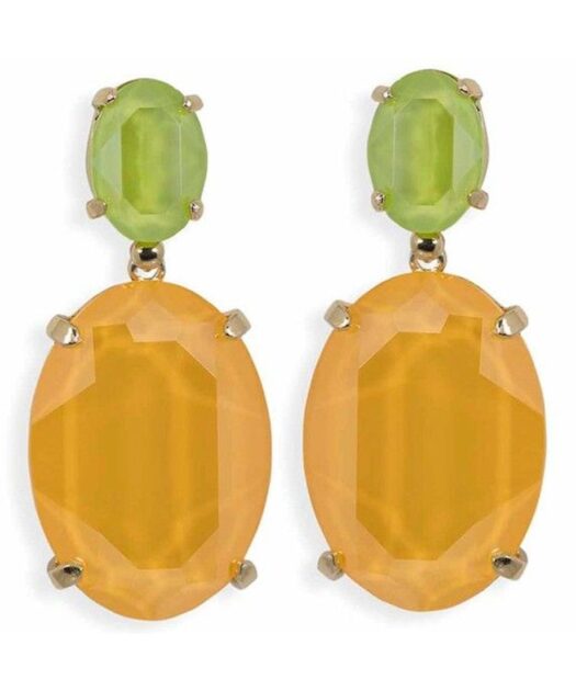 Pendientes grandes en tonos amarillos y verdes de plata de ley con un baño de oro amarillo y cierres omega.